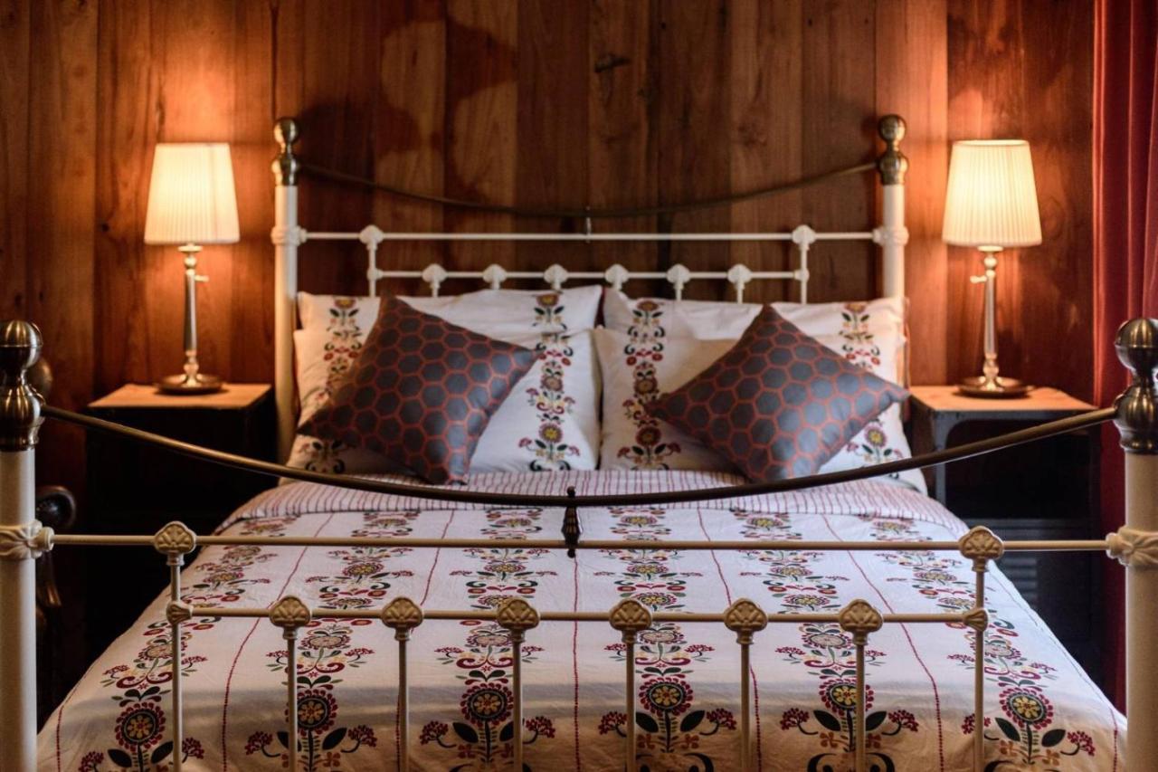 Roomquest Rimrabeang At Ампхава Экстерьер фото